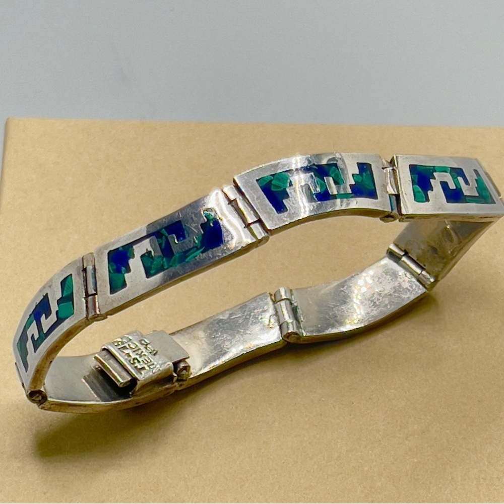 Vintage Taxco Mexican 925 Sterling Silver Tribal Motif Turquoise Inlay N…